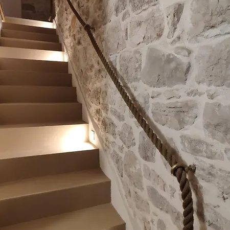 Casa Di Luna * روفينج